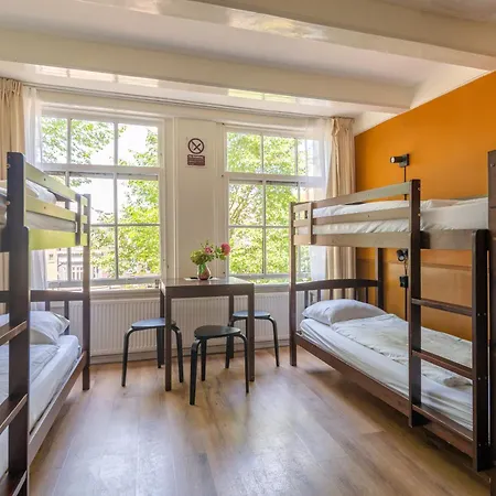Ξενοδοχείο Prinsenhof 4*