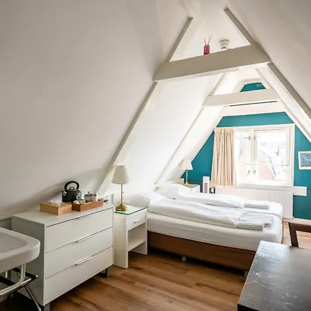 Ξενοδοχείο Prinsenhof 4*