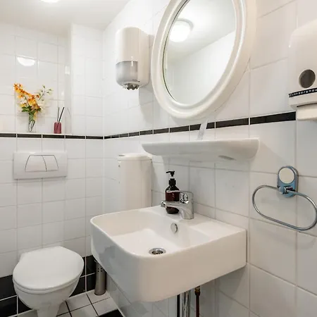 Ξενοδοχείο Prinsenhof 4*