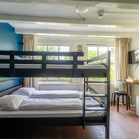 Ξενοδοχείο Prinsenhof 4*